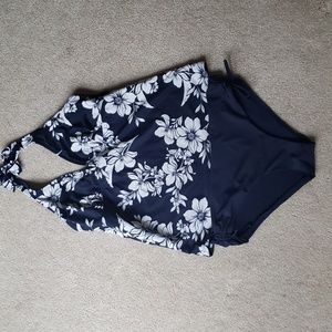 Gap bathing suit
